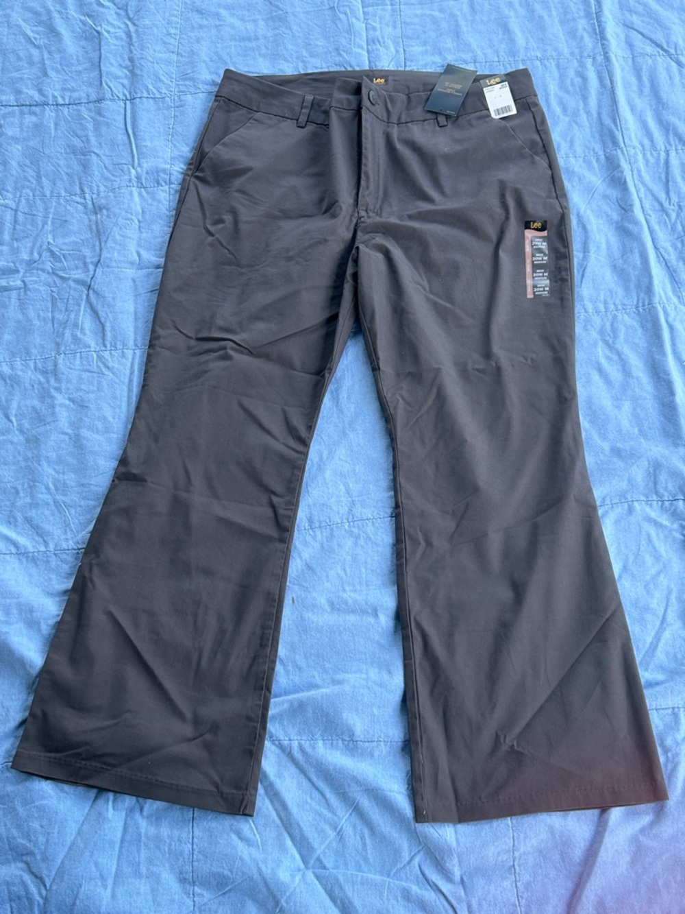 Lee Women’s Straight-Leg Wrinkle Free. Mid Rise Bootcut Performance Pants